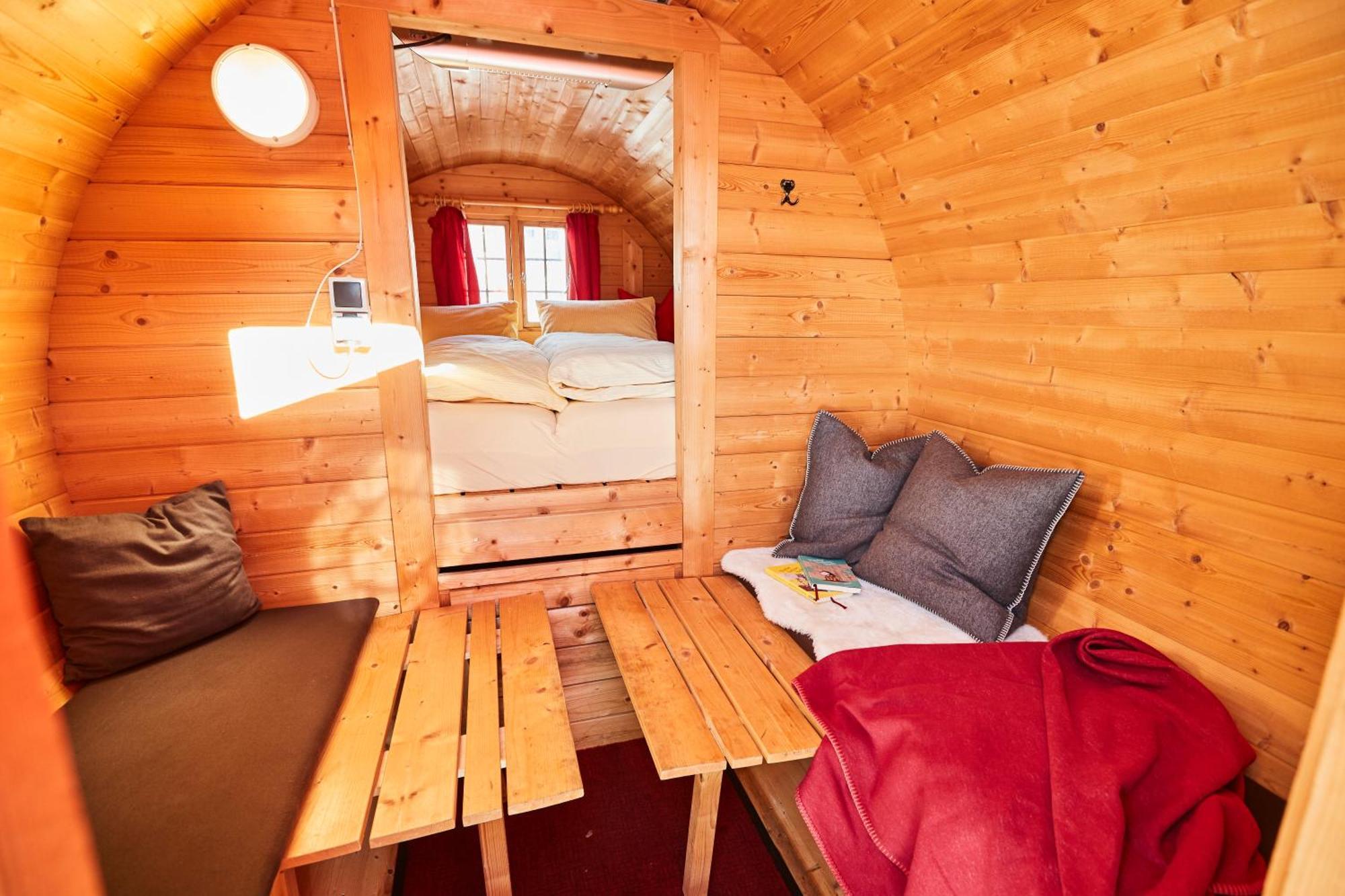 Camping Dreilaendereck Blockhuetten & Apartments Ried im Oberinntal Exterior foto